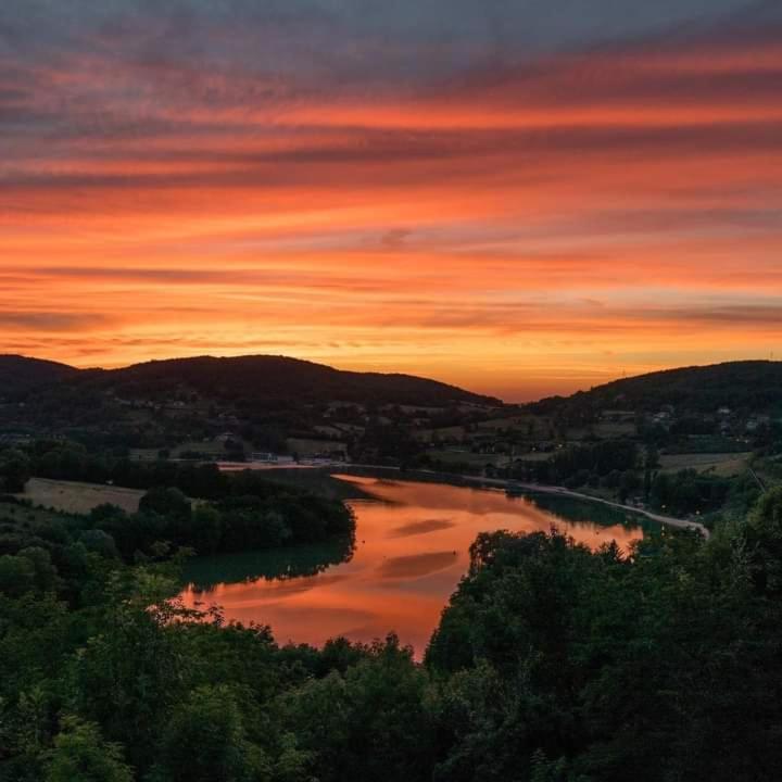 Chambre Climatisee Au Coeur De Brive Avec Televiseur Connecte Wifi Netflix מראה חיצוני תמונה